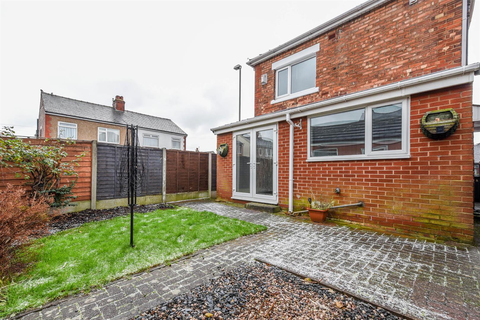 Bristol Avenue, Leyland
